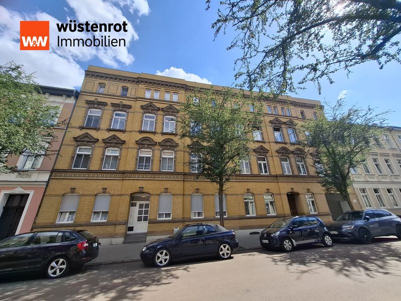 Umfassend modernisiertes Immobilienpaket mit 10 vermieteten Wohneinheiten und starker Rendite!